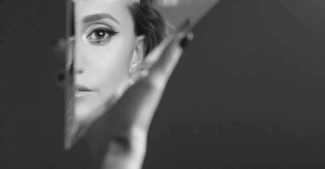 Tu cum vorbesti cu tine? 6 lucruri pe care sa nu ti le mai spui niciodata