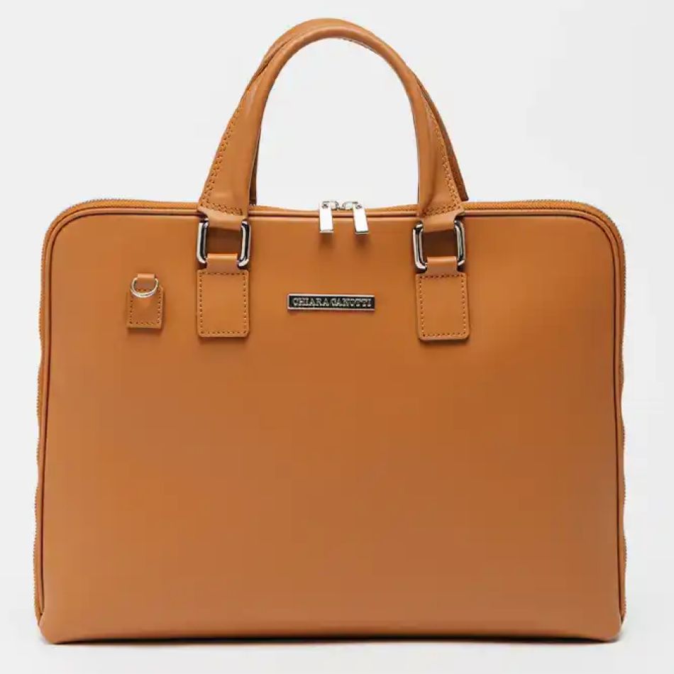 Eleganță durabilă: 20 de genți de piele