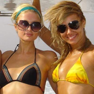 Paris Hilton, o Barbie intunecata