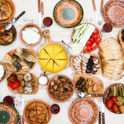 Greșeli comune în alimentație: Combinații alimentare pe care trebuie să le evităm pentru a avea o stare de bine după masă