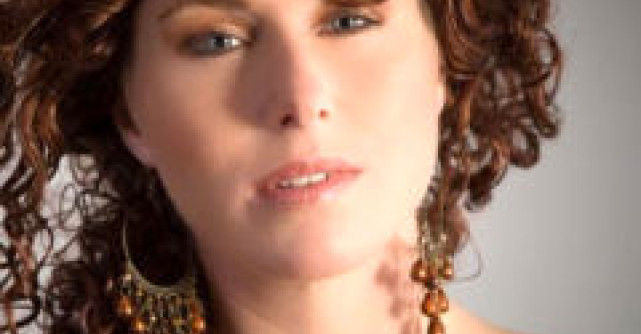 Potriveste machiajul cu nuanta parului