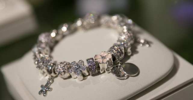 Primavara a venit cu noua colectie PANDORA