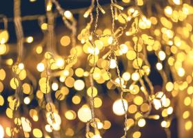 Cum alegi ghirlandele luminoase pentru casa ta: ghid pentru un decor magic