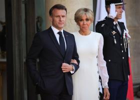 Emmanuel Macron explică incidentul viral cu soția sa, Brigitte, în timpul vizitei în Vietnam: O tachinez pe soția mea...