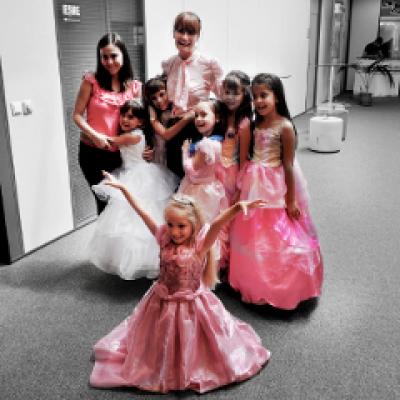 Bine ai venit in uimitoarea lume Barbie