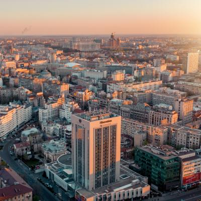 Sheraton Bucharest Hotel întâmpină sezonul estival cu o serie de evenimente