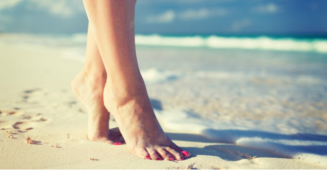 Unghii in culori de vara