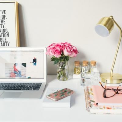 Magia ordinii la locul de muncă – pașii pe care trebuie să-i urmezi pentru o viață profesională împlinită