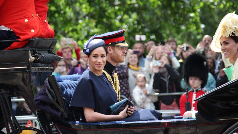 Fost purtător de cuvânt al Palatului: Nu cred că Harry și Meghan vor rezista în Regatul Unit