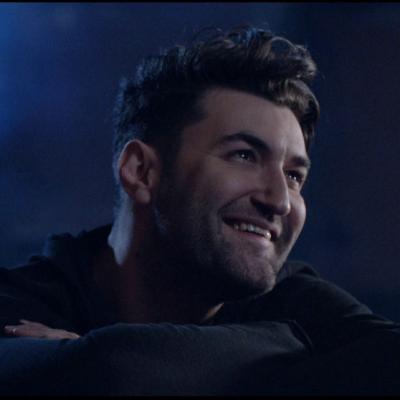 Video: Noua melodie a lui Smiley te va unge pe suflet