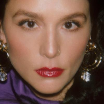 Jessie Ware lanseaza piesa Hot N' Heavy