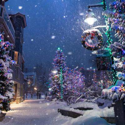  Al doilea Crăciun în pandemie. Unde își petrec românii sărbătorile în 2021?