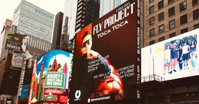 Succesul FLY PROJECT a ajuns și în TIMES SQUARE