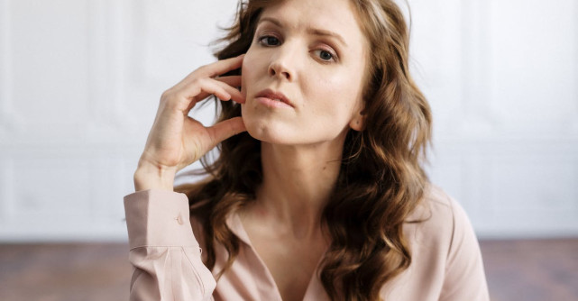 Dragă Alma, am 45 de ani și sunt proaspăt divorțată. Mi-e teamă că  o să mor singură