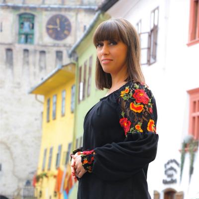 Dana Gont: O femeie este eleganta prin bunatatea ei