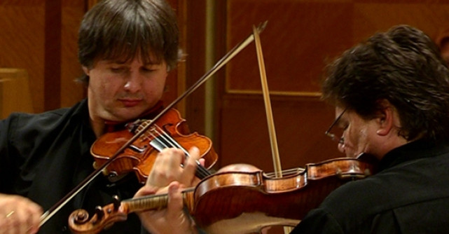 Duel Stradivarius versus Guarneri  