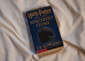 Au început filmările pentru noul serial Harry Potter! Daniel Radcliffe are un succesor