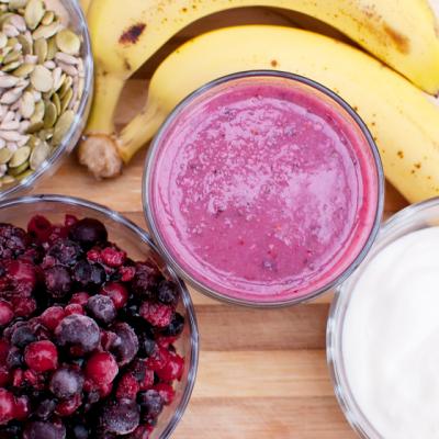 Raw vegan: 5 Smoothieuri SUPER usoare care iti vor face viata MINUNATA
