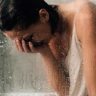 Ți s-a întâmplat vreodată să vrei să plângi și să nu poți? 