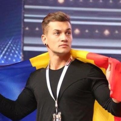 Cine este Catalin Brînza, ispita masculină de la Indsula Iubirii? A renunțat la o relație ce a durat 20 de ani