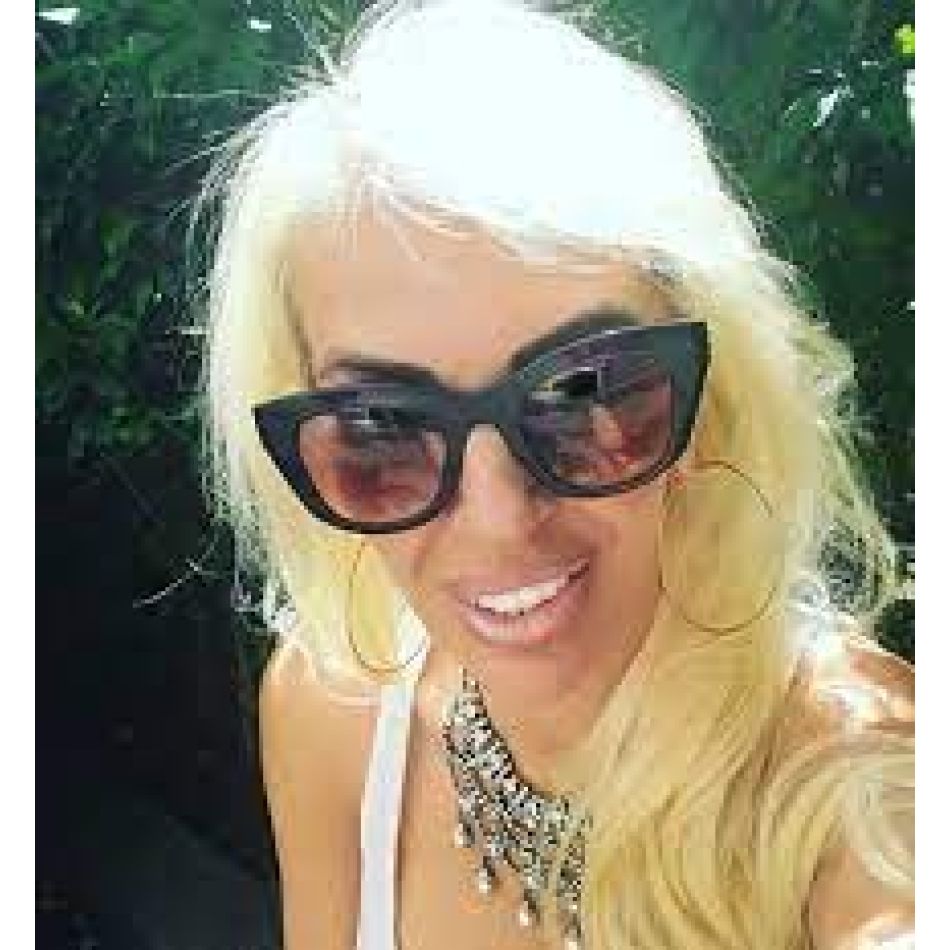 Raluca Bădulescu iubește din nou, la doar 2 luni după ce a divorțat. Cine i-a furat inima vedetei? 