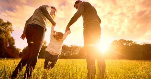 4 Cadouri pe care un părinte trebuie să i le ofere copilului său (nu necesită bani)