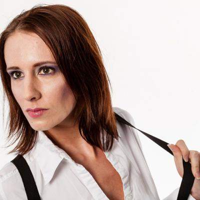 Costume de inspiratie androgina pentru un look office-chic