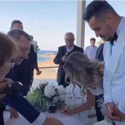 Bursucu și Andreea, nuntă cu peste 350 de invitați. Ea a purtat o rochie realizată de Cătălin Botezatu