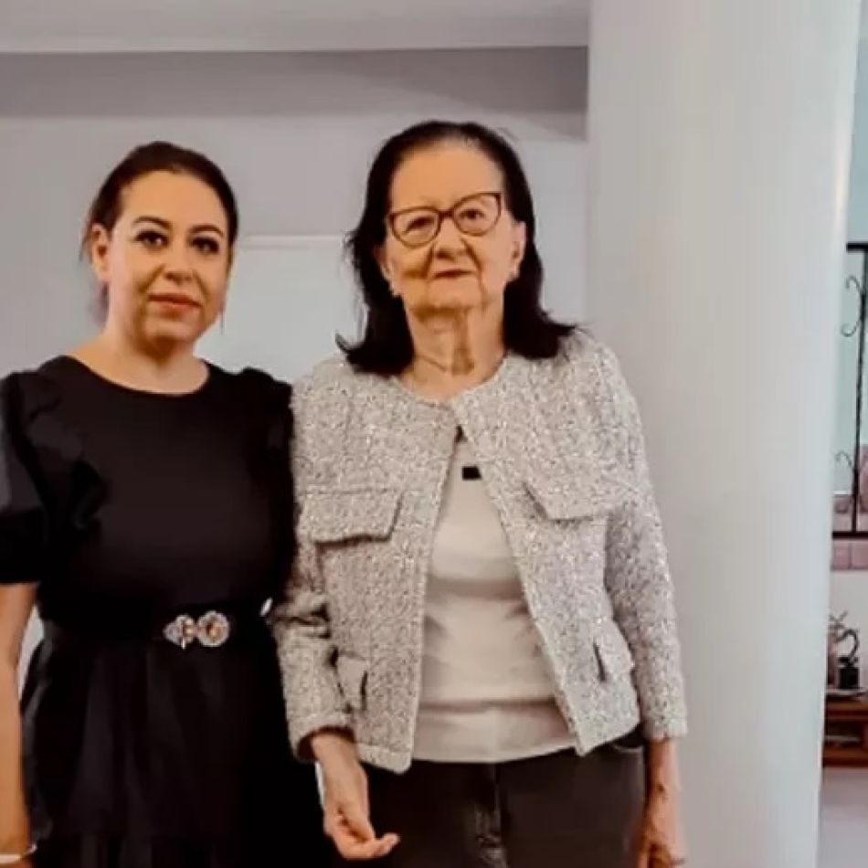 Oana Roman, primul mesaj după înmormântarea Mioarei Roman: Fără voi aș fi fost acum singură pe lume...