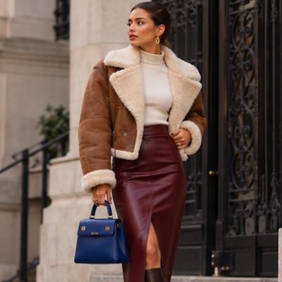 Jacheta din shearling este piesa care atrage toate privirile! 5 ținute cu care nu vei trece neobservată