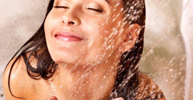 NIVEA continua sa revolutioneze ingrijirea corpului cu noul Lapte de Corp Delicat sub Dus pentru pielea foarte uscata