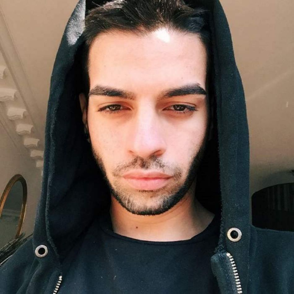 David Pușcaș are o nouă mamă adoptivă. Luminița Anghel nu mai vrea să audă de el, iar o altă vedetă i-a luat locul!