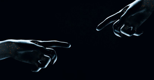 Smiley si Cabron lanseaza Cine-i salveaza pe eroi?, o piesa despre eroii de ieri, de azi si de maine