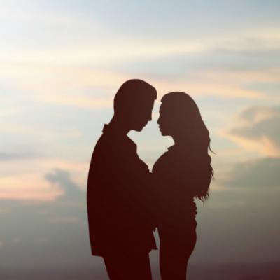 9 Semne că te iubește (chiar dacă nu ți-a spus asta până acum)