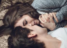 Poziții sexuale romantice: 9 variante care cresc conexiunea, încrederea și apropierea în cuplu