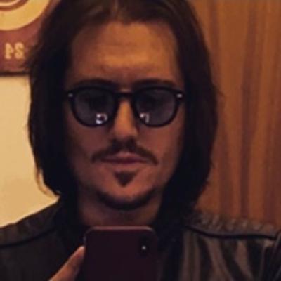 Johnny Depp, găsit inconștient într-o cameră de hotel din Budapesta. Trupa sa a anulat mai multe concerte