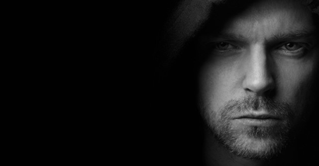 7 semne subtile că cineva te manipulează fără să-ți dai seama