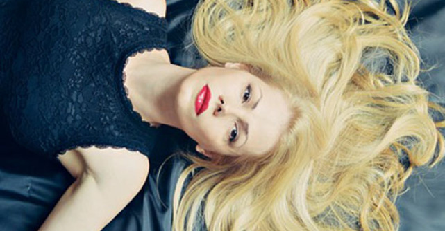 5 Uleiuri BIO care iti ingrijesc PARUL