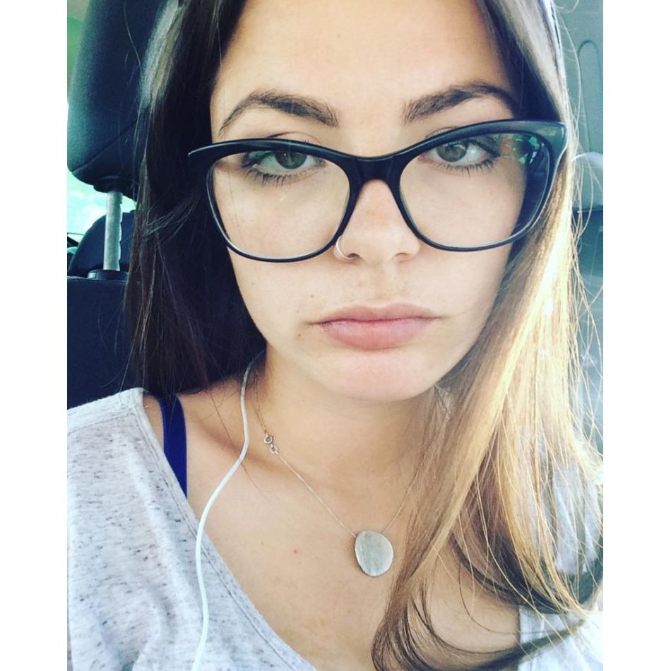 Cristina ICH, scandal pe tema refugiaților! Aluziva a criticat-o dur pe Cristina ICH pentru modul în care i-a ironizat pe români