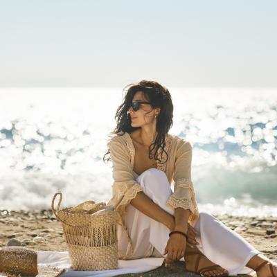 Trendy vs. Timeless: cum să-ți păstrezi stilul personal fără să cazi în capcana cumpărăturilor impulsive