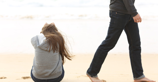 M-a înșelat. De ce nu pot să-l părăsesc?