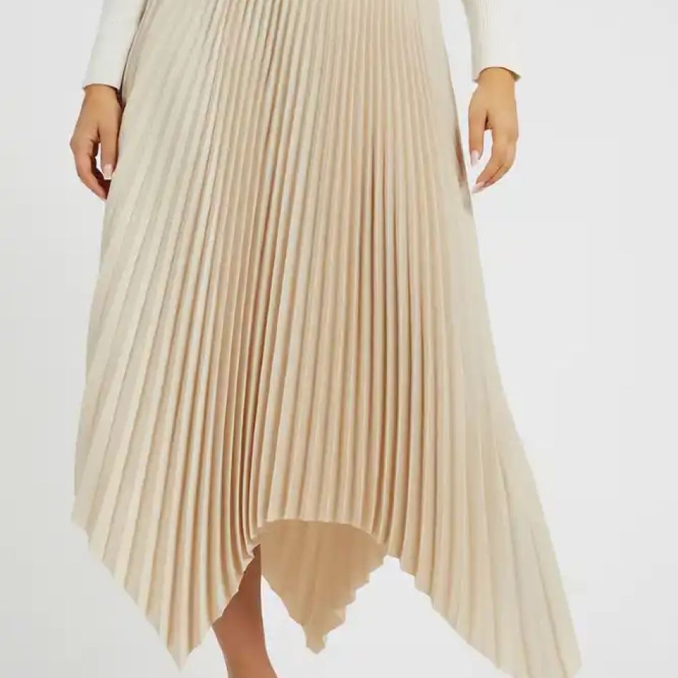 Fustele plisate: 20 de modele minunate pentru orice garderobă