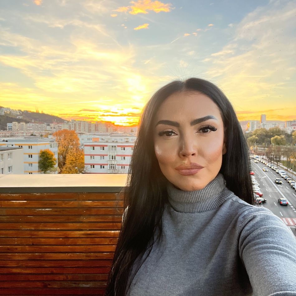 Cum se descurcă Andreea Mantea în rolul de mamă singură: Mama și sora mea sunt mereu alături de noi