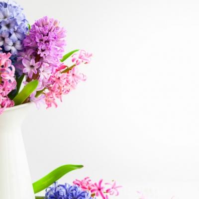 Alege o floare de primăvară și noi îți vom spune cum vor fi următoarele luni pentru tine
