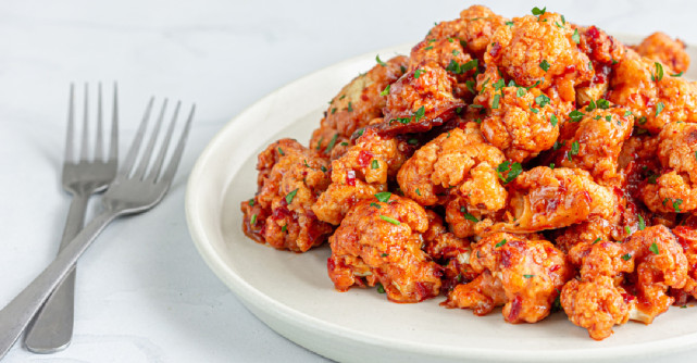 Reteta de post: Buchete de conopida la cuptor in sos picant