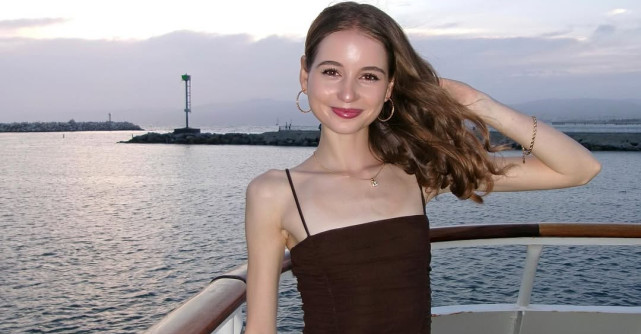  Irina Columbeanu, vacanță de vis la Saint-Tropez după o revedere emoționantă cu tatăl ei. Cu cine a plecat fiica Monicăi?