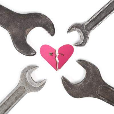 Afla aici totul despre drama femeii indragostite de un barbat inexistent