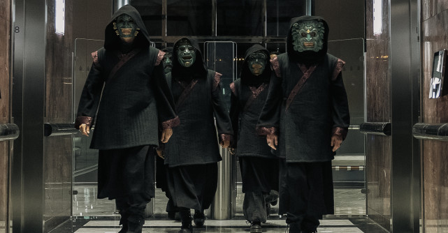 RECOMANDARE DE FILM: „Cleaner: Atentat la înălțime”, o poveste plină de suspans,  de la regizorul „Casino Royale”!