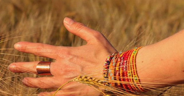 Fru Fru Biju, o colectie cu pietre in culori vibrante