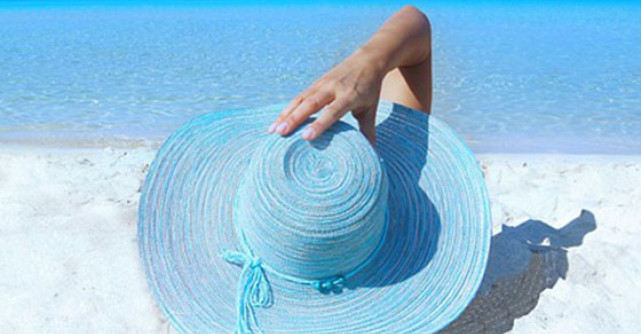 5 Uleiuri naturale care calmeaza arsurile solare